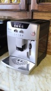Ekspres ciśnieniowy DeLonghi Magnifica ESAM04.120.S