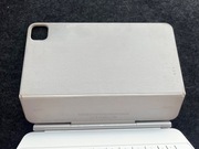 Apple Magic Keyboard do iPad Air 13″ (M3/M2) – biały, stan idealny