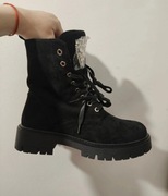 Botki Workery zamszowe z serduszkiem rozm. 40