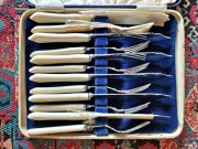 Sztućce do ryb w oryginalnym etui, komplet na 6 osób 