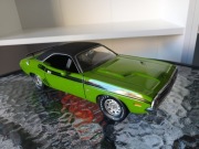 Dodge challenger 1:18 ertl