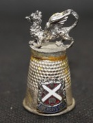 Naparstek Kolekcjonerski metalowy Aberavenny smok na górze 