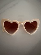 Śliczne okularki w kształcie serca