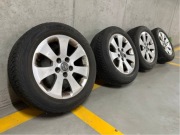 komplet kół zimowych Bridgestone R17 na aluminiowych felgach