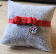 Bransoletka na szczęście kokardka czerwona STICH