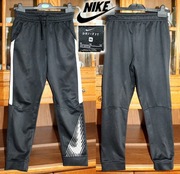 Czarne spodnie sportowe -M