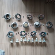 Halogeny podtynkowe srebrne 12 szt plus żarówki