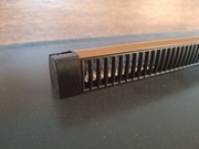 Nawiewnik okienny zewnętrzny brązowy.