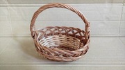 Mały koszyk wiklinowy 