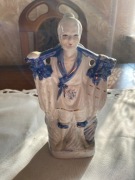 Chińska figurka z porcelany stary mędrzec