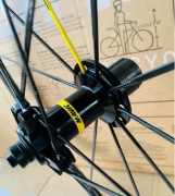 Koło MAVIC KSYRIUM PRO Tylne piasta Płaskie szprychy Aero Bębenek 11s szosa