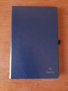 Granatowy notatnik notes w linie z zakładką i gumką na długopis A5 Zurich