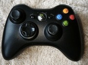 Kontroler do xboxa 360 z gumkami na analogi i bateriami