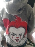 Kurtka ręcznie malowana IT To Pennywise StepheKing Piękna Jeans 