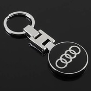 METALOWY BRELOK BRELOCZEK DO KLUCZY AUDI