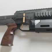Wiatrówka PCP Zbroia Sapsan Tactical kaliber 4,5 5.5   500 ciśnienie 300