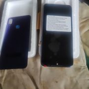 Wyświetlacz i klapka bateri