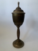 Stary duży puchar, mosiądz posrebrzany. 1924r