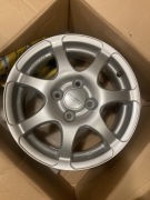 Felga Anzio Wheels KBA47037 4x108 rozmiar 15