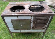 Kuchenka żeliwna obłożona kaflami