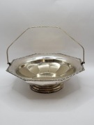 Posrebrzana ośmiokątna patera na owoce