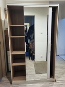 Szafa z drzwiami przesuwanymi i lustrem - 120 x 205 x 58 cm