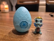 Safiras smok w jajku