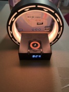 Ładowarka indukcyjna 15Wat. Funkcje zegar,budził,świeci w kolorach rgb