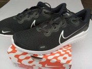 Nowe męskie buty sportowe lekkie Nike Renew Ride roz 42,5