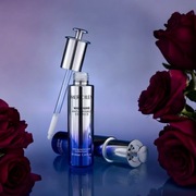 Esencja młodości przeciwzmarszczkowa wyrównująca koloryt skóry 