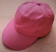 Czapka z daszkiem dla dziewczynki 