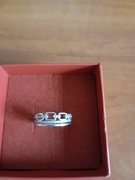 Pierścionek ze srebra 925 z cyrkoniami