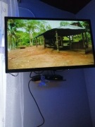 Telewizor wraz z dekoderem 