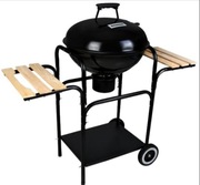 Grill BBQ z dwoma stolikami