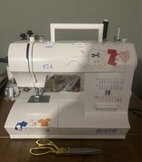 Maszyna do szycia Łucznik Laura 555