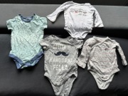 Zestaw 4 ślicznych bodziaków 3-6 miesięcy 62-68 cm