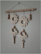 Zawieszka makrama drewno sznurek prezent święta do pokoju dziecka