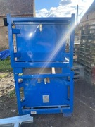 Metalowy atestowany kontener kwasoodporny 