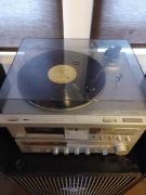 YAMAHA TT 300. Stereo turntable
