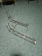 Stalowy, chromowany stojak na dwa rowery