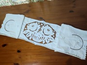 Ręcznie haftowany bieżnik 120x25