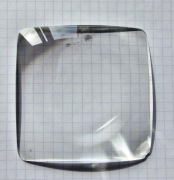 2. Matówka przezroczysta płasko-wypukła 70 x 70 mm