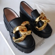 Czarne półbuty na platformie L37