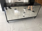 Komoda czarna lustrzana, kołatka, glamour, noga Ludwik!!! 
