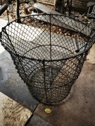 Kosz stalowy bankowy PRL 