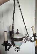 Piękny stary ciężki mosiężny żyrandol z porcelanowym elementem vintage 