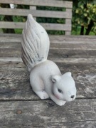 Figurka Wiewiórka Ceramiczna o Wysokości 17cm