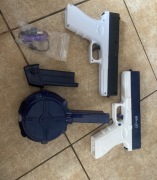 Dwa elektryczne pistolety na wodę ( Glock) okazja