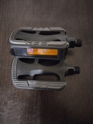 Pedały rowerowe z odblaskami