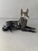 Kolekcjonerska figurka Owczarek Niemiecki – Hollohaza Węgry - lata 70